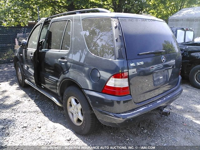 4JGAB54E2YA162392 - 2000 MERCEDES-BENZ ML 320 BLACK photo 3