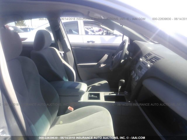 4T1BE46KX9U293336 - 2009 TOYOTA CAMRY SE/LE/XLE 银色 照片 5