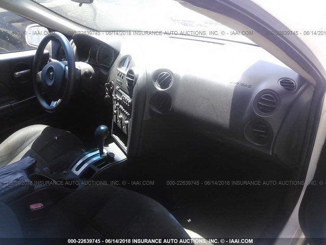 2G2WP552661118570 - 2006 PONTIAC GRAND PRIX WHITE photo 5