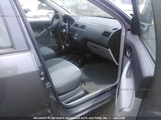 1FAHP34N77W210923 - 2007 FORD FOCUS ZX4/S/SE/SES 灰色 照片 5