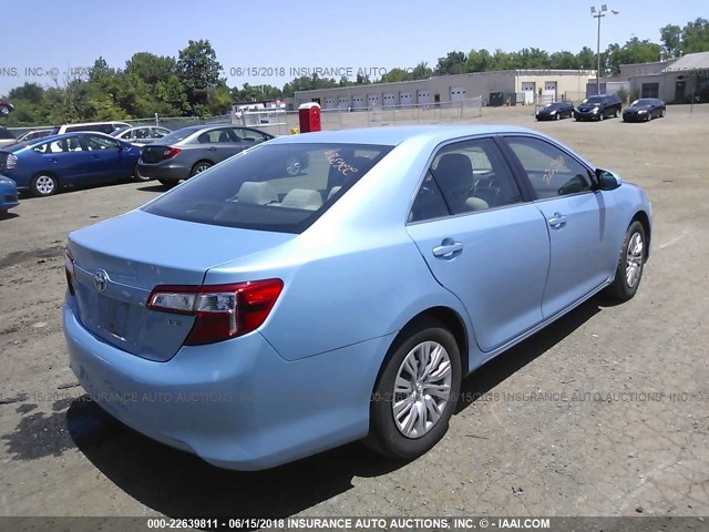 4T4BF1FK6CR207349 - 2012 TOYOTA CAMRY SE/LE/XLE Light Blue photo 4