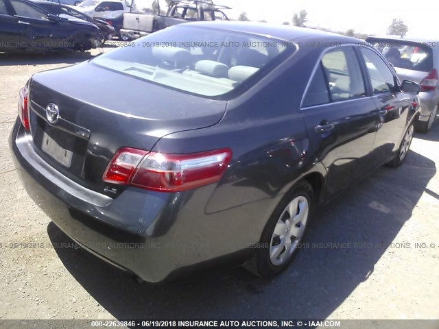 4T4BE46K38R026737 - 2008 TOYOTA CAMRY CE/LE/XLE/SE GRAY photo 4