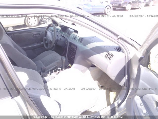 JT2BG22K810544822 - 2001 TOYOTA CAMRY CE/LE/XLE 银色 照片 5