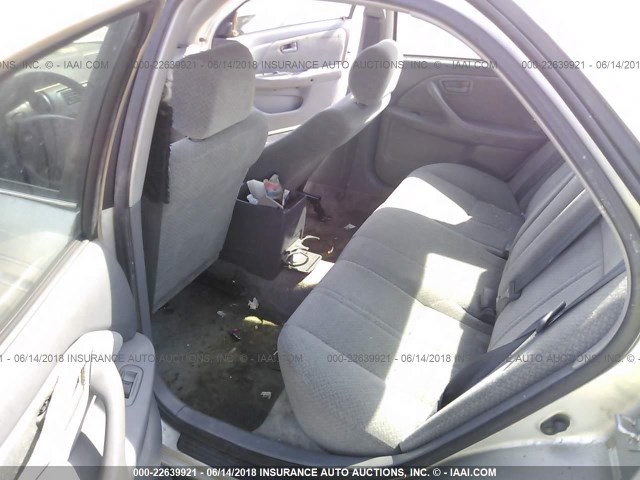 JT2BG22K810544822 - 2001 TOYOTA CAMRY CE/LE/XLE 银色 照片 8