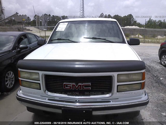 3GKFK16R4XG550652 - 1999 GMC SUBURBAN K1500 WHITE photo 6