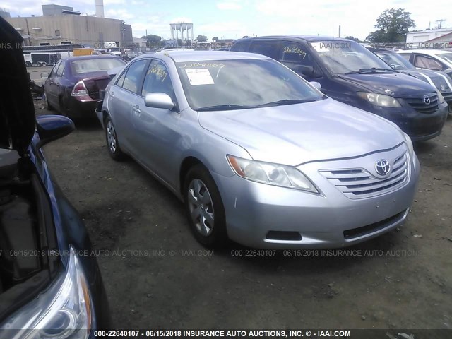 4T1BE46K87U187271 - 2007 TOYOTA CAMRY NEW GENERAT CE/LE/XLE/SE SILVER photo 1