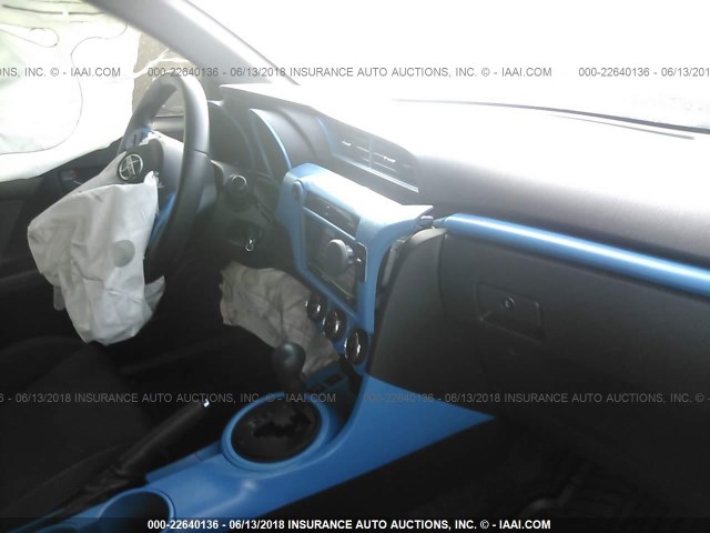 JTKJF5C74E3068437 - 2014 TOYOTA SCION TC ვერცხლისფერი ფოტო 5