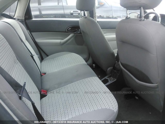1FAHP34N27W224325 - 2007 FORD FOCUS ZX4/S/SE/SES 灰色 照片 8
