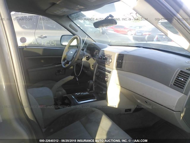 1J4GR48K46C223726 - 2006 JEEP GRAND CHEROKEE LAREDO/COLUMBIA/FREEDOM 金色 照片 5