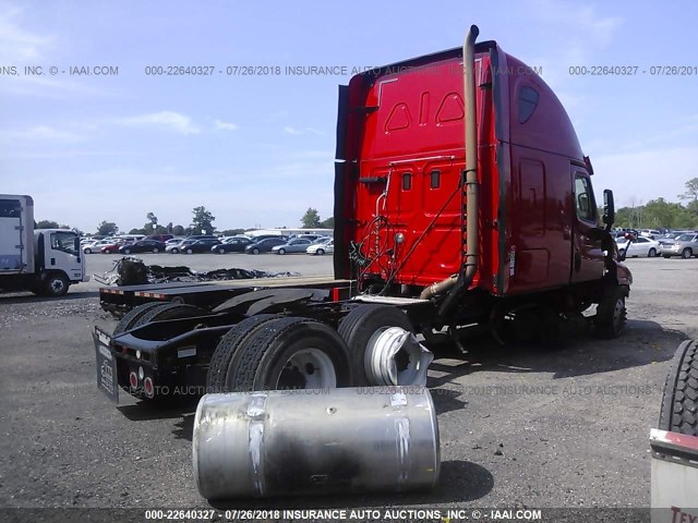 3AKJGLBG2GSHH9286 - 2016 FREIGHTLINER CASCADIA 125  RED photo 4