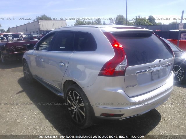 YV4902RM6F2648316 - 2015 VOLVO XC60 T6/PLATINUM SILVER photo 3