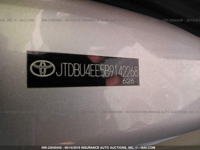 JTDBU4EE5B9142268 - 2011 TOYOTA COROLLA S/LE SILVER photo 9