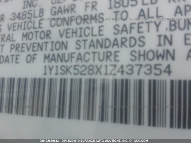 1Y1SK528X1Z437354 - 2001 CHEVROLET GEO PRIZM LSI 银色 照片 9