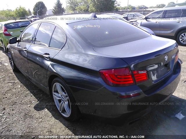 WBAFU9C57BC784833 - 2011 BMW 550 XI GRAY photo 3