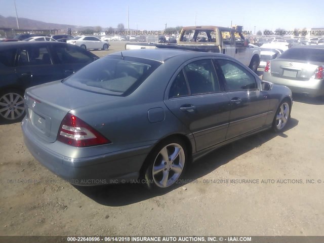 WDBRF52H46A857090 - 2006 MERCEDES-BENZ C GENERATION 2006 230 BLUE photo 4