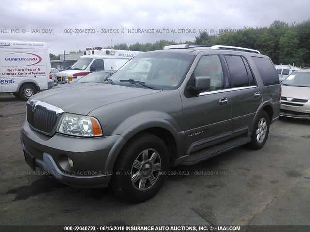 5LMFU28RX4LJ40521 - 2004 LINCOLN NAVIGATOR TAN photo 2