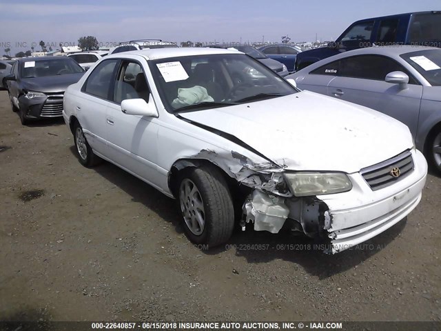 4T1BG22K6YU951351 - 2000 TOYOTA CAMRY CE/LE/XLE WHITE photo 1