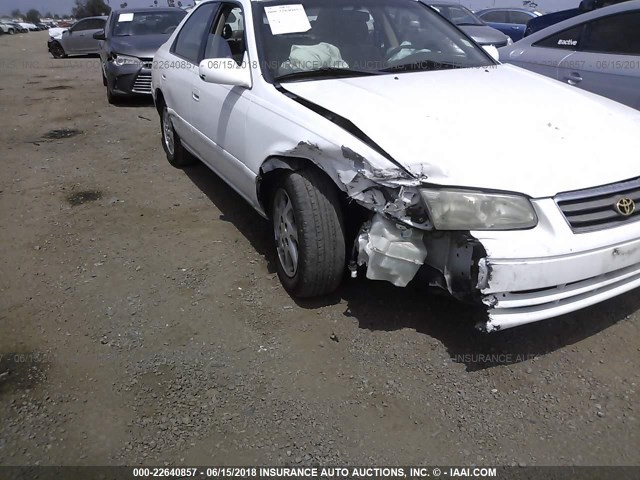 4T1BG22K6YU951351 - 2000 TOYOTA CAMRY CE/LE/XLE WHITE photo 6