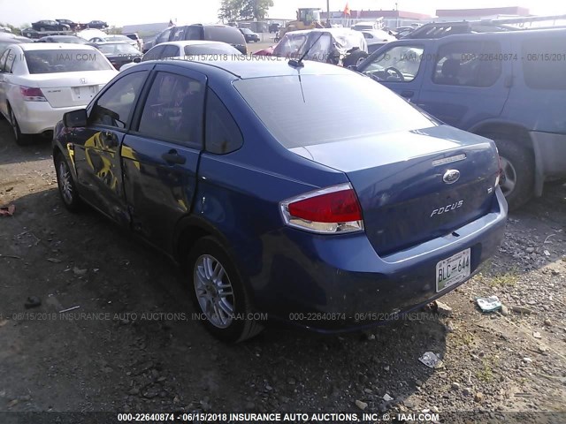 1FAHP35NX8W257668 - 2008 FORD FOCUS SE/SEL/SES BLUE photo 3