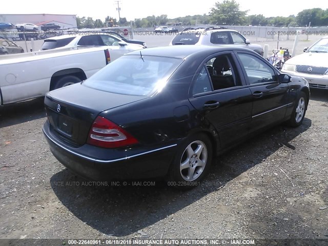 WDBRF61J81F134977 - 2001 MERCEDES-BENZ C 240 BLACK photo 4