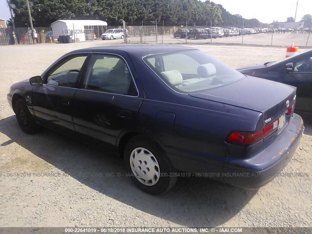 4T1BG22K4WU378205 - 1998 TOYOTA CAMRY CE/LE/XLE BLUE photo 3