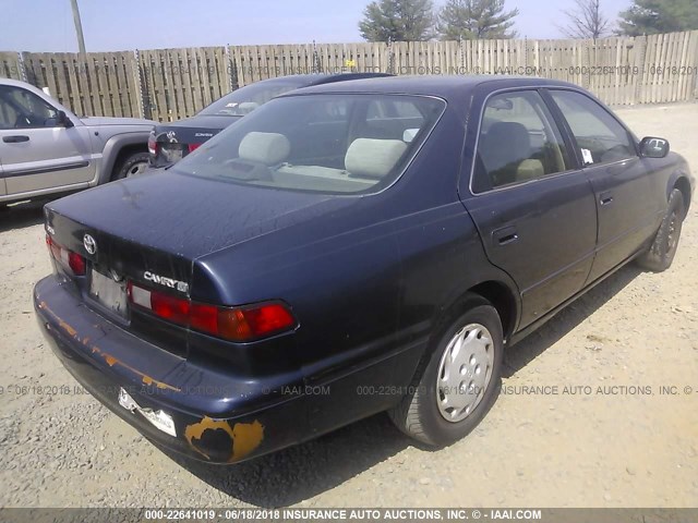 4T1BG22K4WU378205 - 1998 TOYOTA CAMRY CE/LE/XLE BLUE photo 4