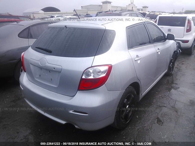2T1KU4EE8AC359774 - 2010 TOYOTA COROLLA MATRIX  SILVER photo 4
