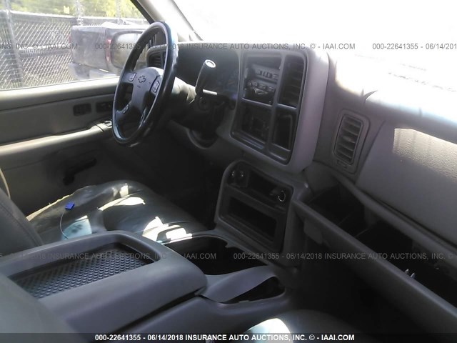 2GCEK13T161176497 - 2006 CHEVROLET SILVERADO K1500 SILVER photo 5