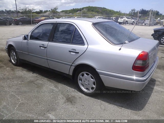 WDBHA22E1SF125964 - 1995 MERCEDES-BENZ C 220 SILVER photo 3