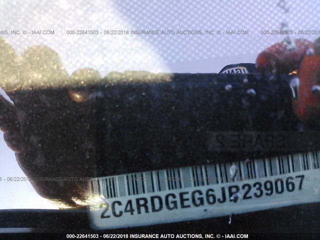 2C4RDGEG6JR239067 - 2018 DODGE GRAND CARAVAN GT WHITE photo 9