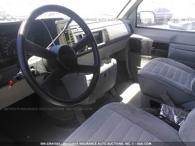 1GKDM19Z6MB508968 - 1991 GMC SAFARI XT WHITE photo 5