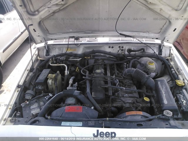 1J4FJ78S4VL520448 - 1997 JEEP CHEROKEE COUNTRY WHITE photo 10