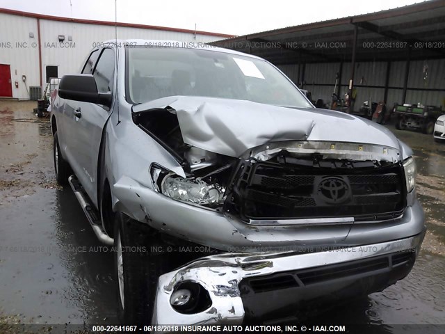 5TFRM5F1XBX024907 - 2011 TOYOTA TUNDRA DOUBLE CAB SR5 SILVER photo 1
