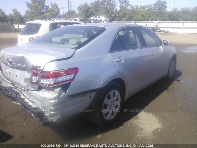 4T4BF3EK8AR065600 - 2010 TOYOTA CAMRY SE/LE/XLE Boz foto 4