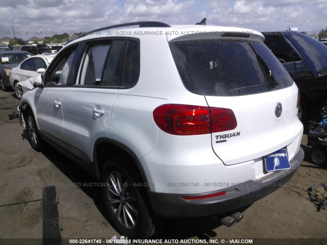 WVGBV7AX7HK045981 - 2017 VOLKSWAGEN TIGUAN S/LIMITED WHITE photo 3