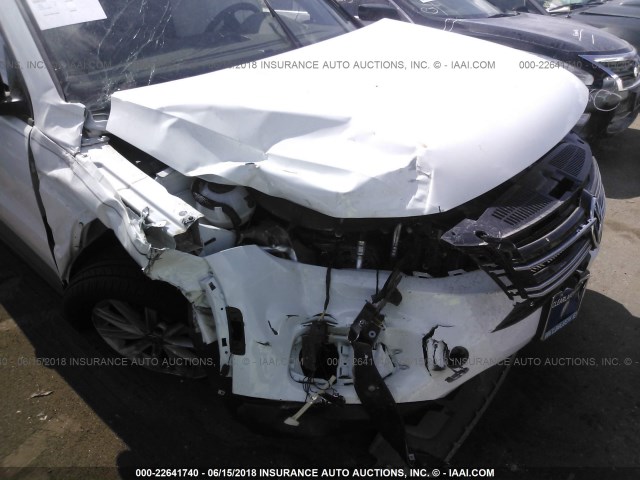 WVGBV7AX7HK045981 - 2017 VOLKSWAGEN TIGUAN S/LIMITED WHITE photo 6