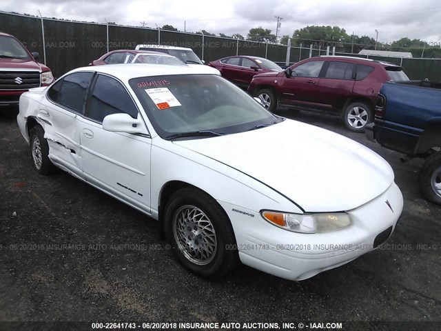 1G2WJ52K9WF218483 - 1998 PONTIAC GRAND PRIX SE WHITE photo 1