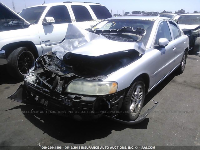 YV1RS592672628799 - 2007 VOLVO S60 2.5T SILVER photo 2