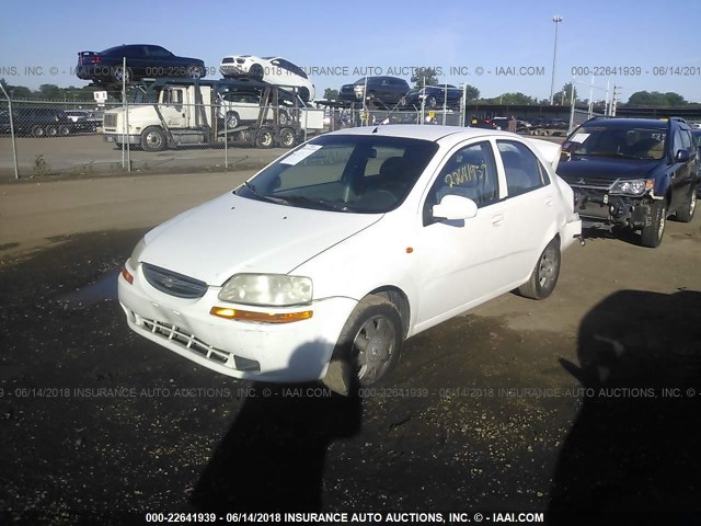 KL1TJ52654B258752 - 2004 CHEVROLET AVEO LS WHITE photo 2