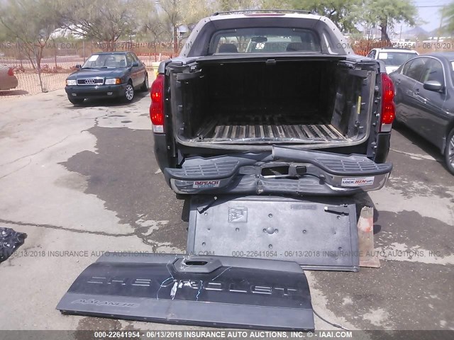 3GNEC12Z06G132024 - 2006 CHEVROLET AVALANCHE C1500 GRAY photo 6