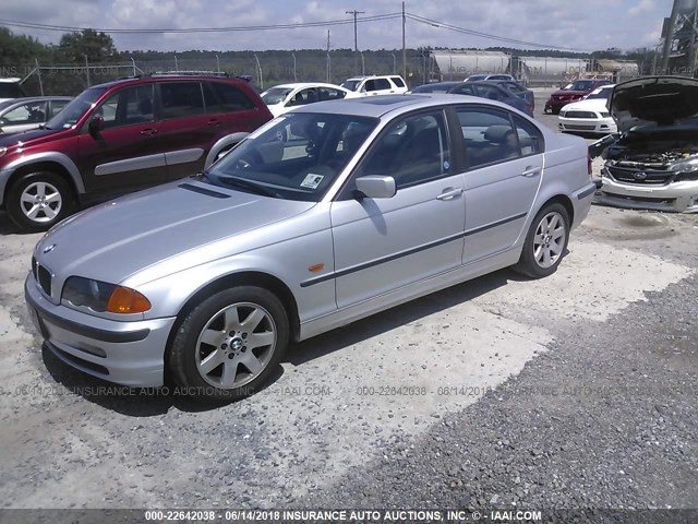 WBAAM3347YCA88077 - 2000 BMW 323 I SILVER photo 2