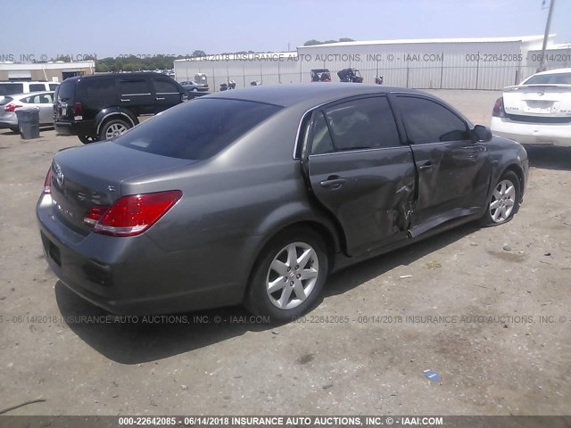 4T1BK36B17U253257 - 2007 TOYOTA AVALON XL/XLS/TOURING/LIMITED GRAY photo 4