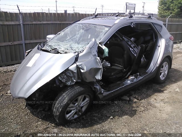 KM8JU3AC2AU114803 - 2010 HYUNDAI TUCSON GLS/LIMITED ვერცხლისფერი ფოტო 2