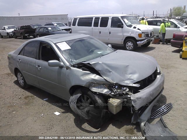 4T1BE32K35U591592 - 2005 TOYOTA CAMRY LE/XLE/SE ვერცხლისფერი ფოტო 1