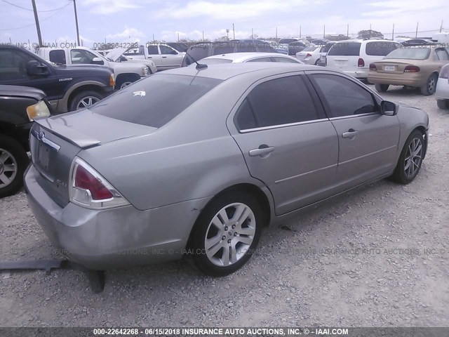 3FAHP08168R215900 - 2008 FORD FUSION SEL SILVER photo 4