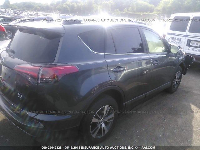 JTMRFREV2JJ189132 - 2018 TOYOTA RAV4 ADVENTURE/XLE GRAY photo 4