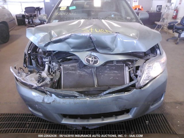 4T4BF3EK3BR127759 - 2011 TOYOTA CAMRY SE/LE/XLE ტურკოუსი ფოტო 6