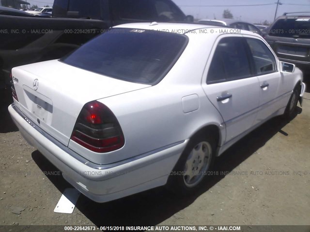 WDBHA29G0YA852154 - 2000 MERCEDES-BENZ C 280 WHITE photo 4