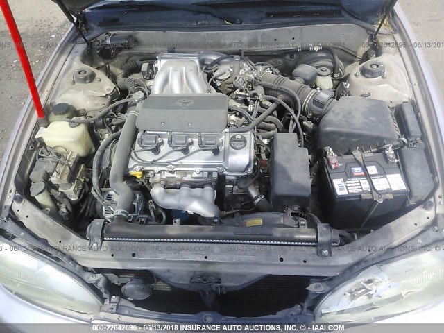 4T1BF12K1TU127666 - 1996 TOYOTA CAMRY LE/XLE/SE ოქროსფერი ფოტო 10