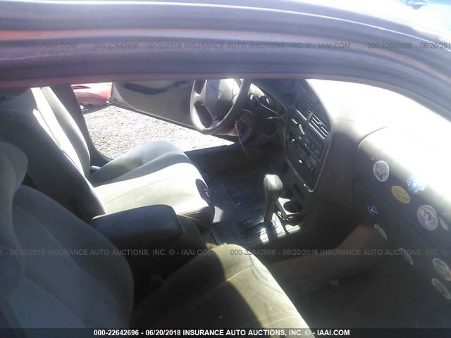 4T1BF12K1TU127666 - 1996 TOYOTA CAMRY LE/XLE/SE ოქროსფერი ფოტო 5